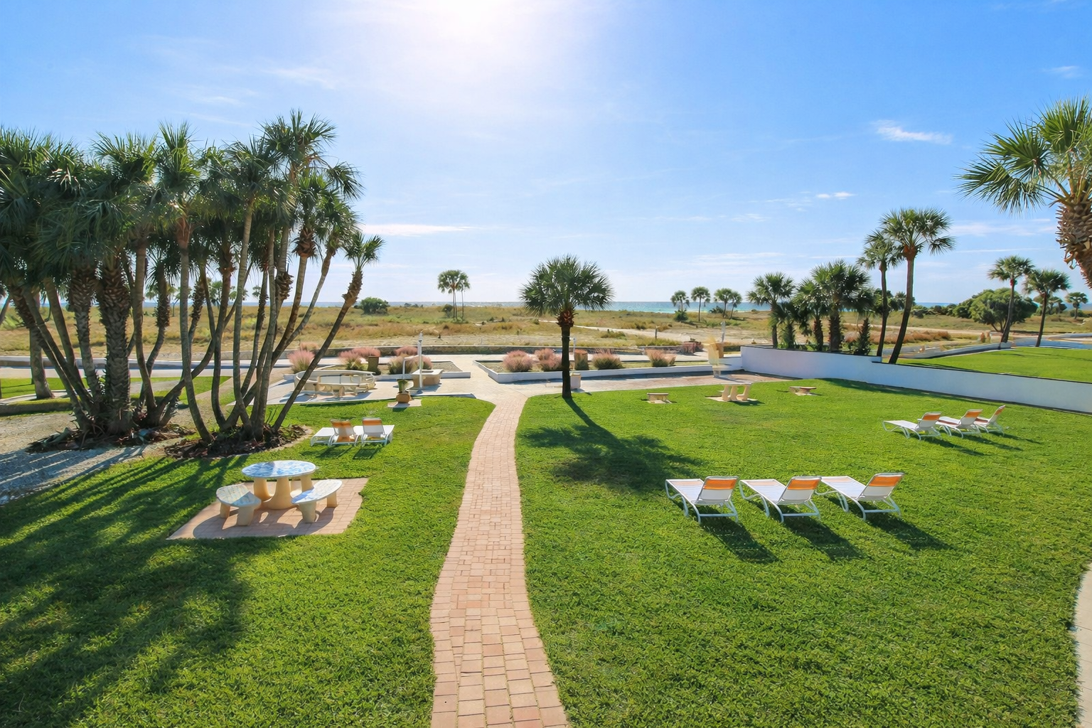 Tropic Terrace #55 • Pool-facing Studio • Beachfront Resort - Book Direct